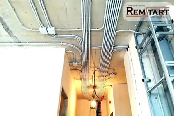 Прокладка кабеля в гофре